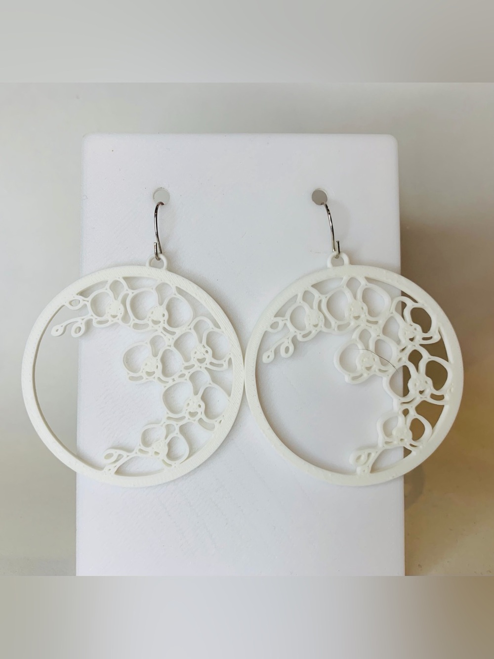White Floral Cutout Hoop Earrings - Women Accessories